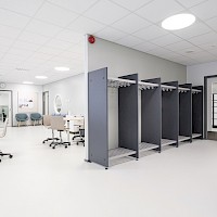 Monena Lobby järjestelmänaulakko koulunaulakko, referenssi Paavolan kampus