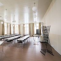Linkku, Stand-up and moveable racks - Monena
