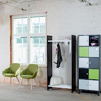 Monena Kiip lokerikko sekä Lobby järjestelmänaulakko