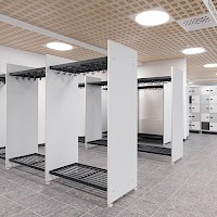 Monena referenssi Paavolan kampus Lobby koulunaulakot ja Kiip lokerikot