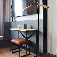 Monena referenssi Hotel Mestari Renki pystynaulakko