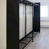 Monena referenssi toimitilanaulakot Ylistönmäentie 33